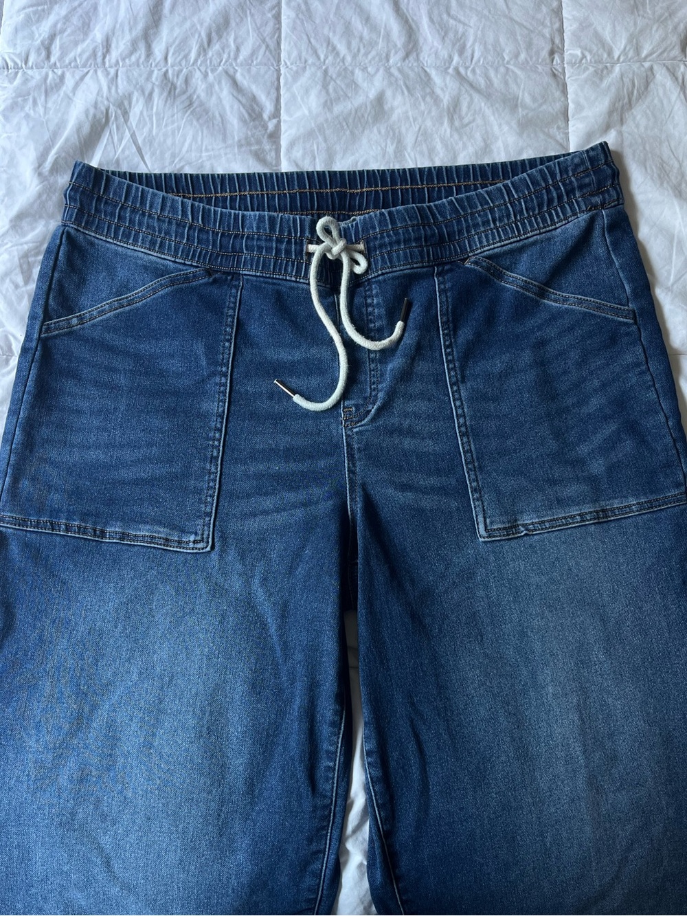 Women’s Blue Denim Straight Leg Jeans with Drawstring